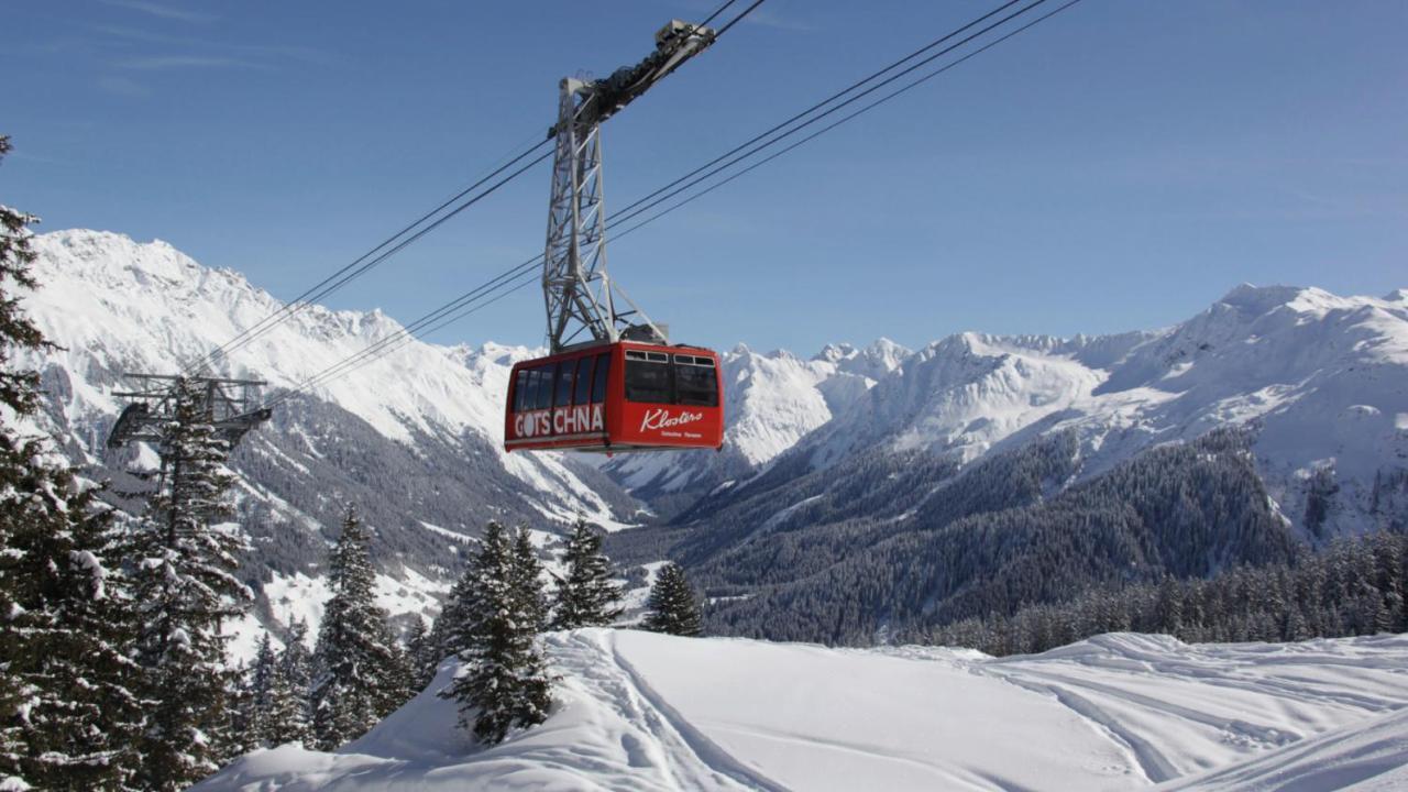 Hotel Steinbock Klosters Exterior photo